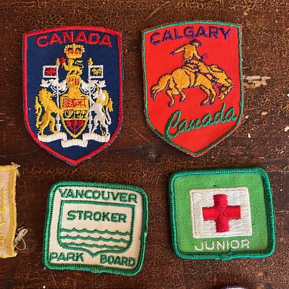 Vintage swimming & skating badges patches - Picture 3 of 5